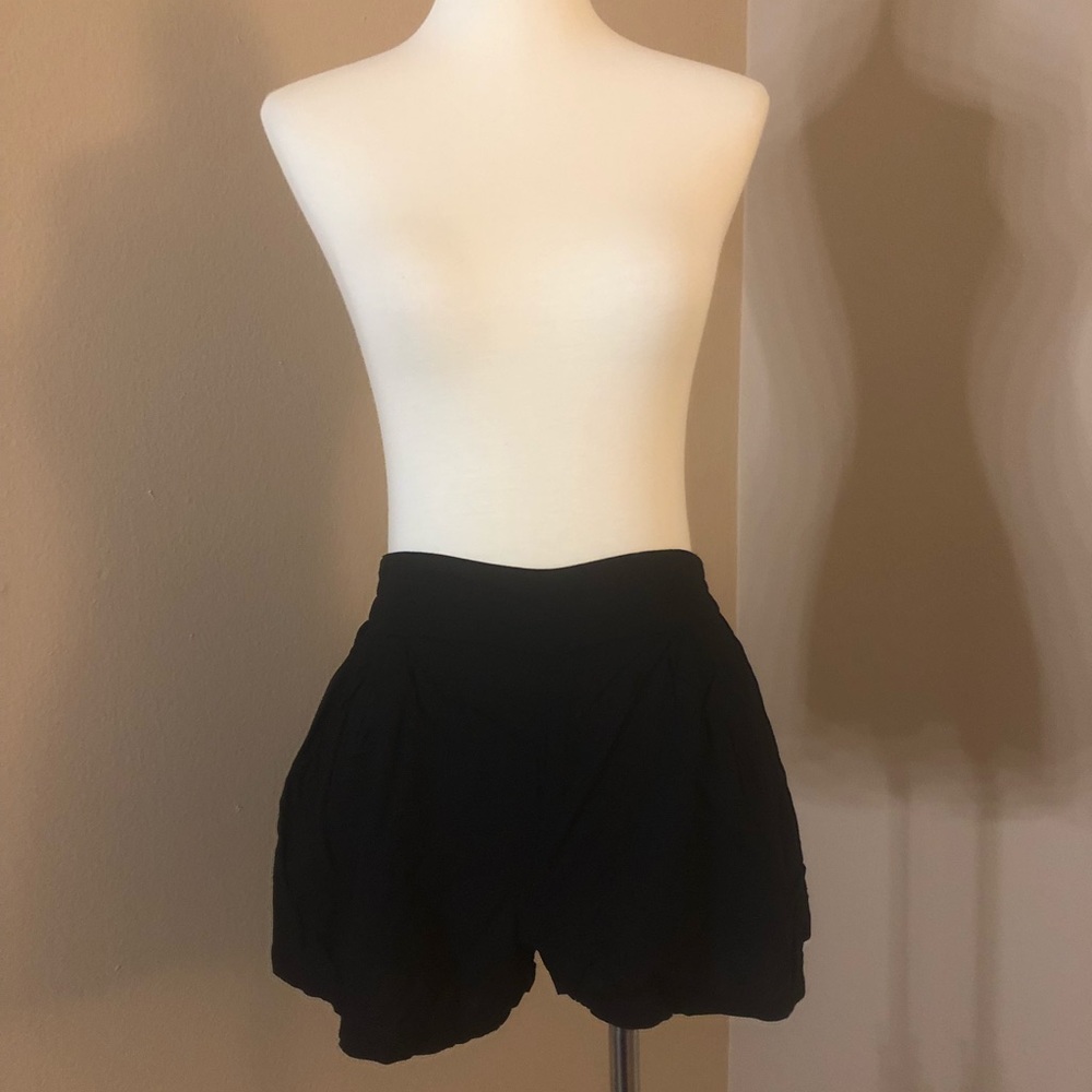 American Eagle high waisted black short